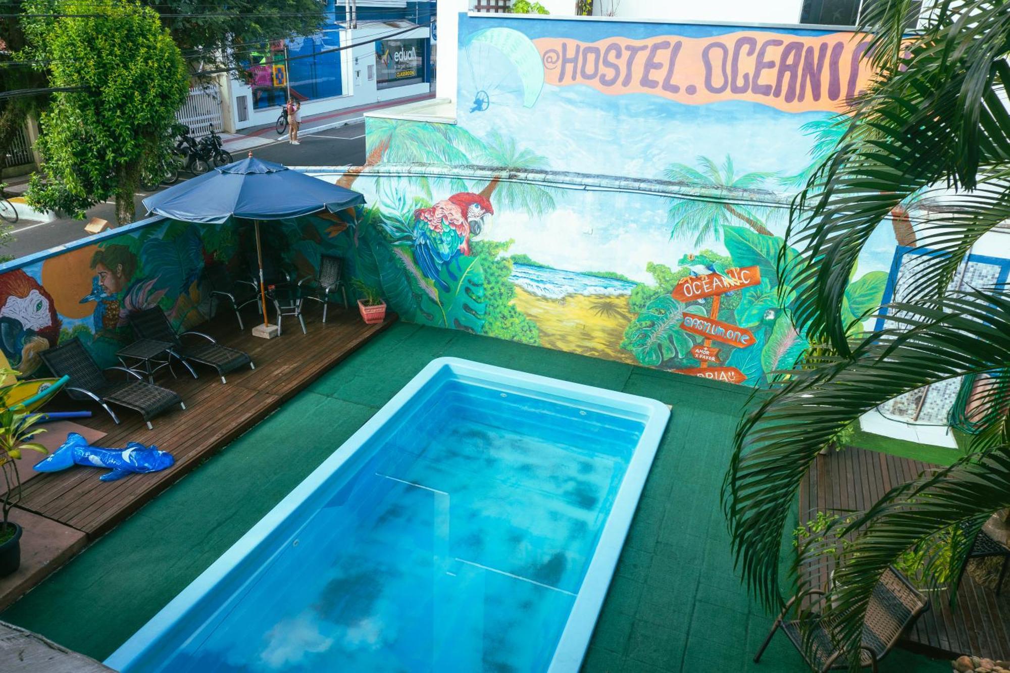 Oceanic Albergue *